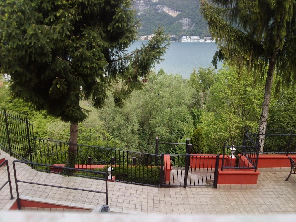 Hotel Empire Resort Iseo Quarto foto