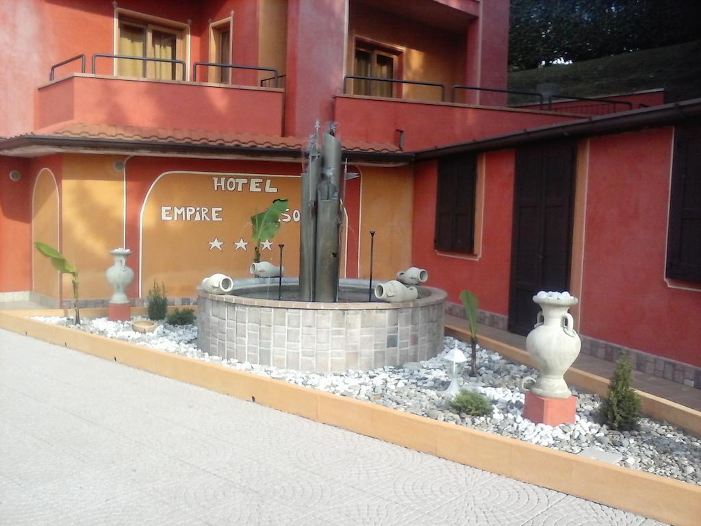 Hotel Empire Resort Iseo Exterior foto