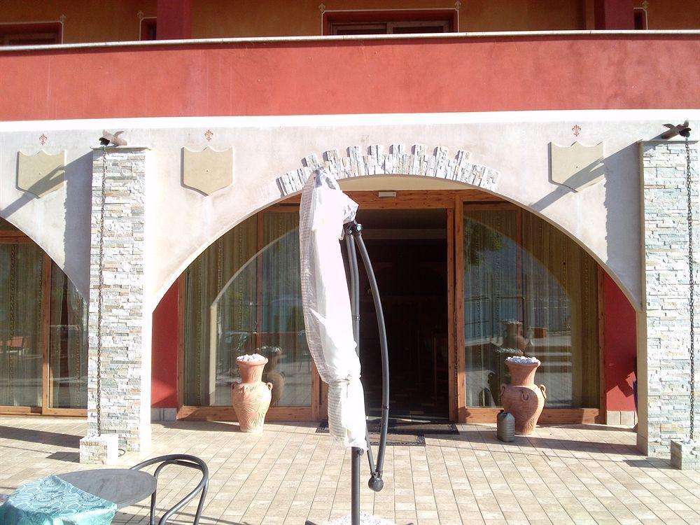 Hotel Empire Resort Iseo Exterior foto