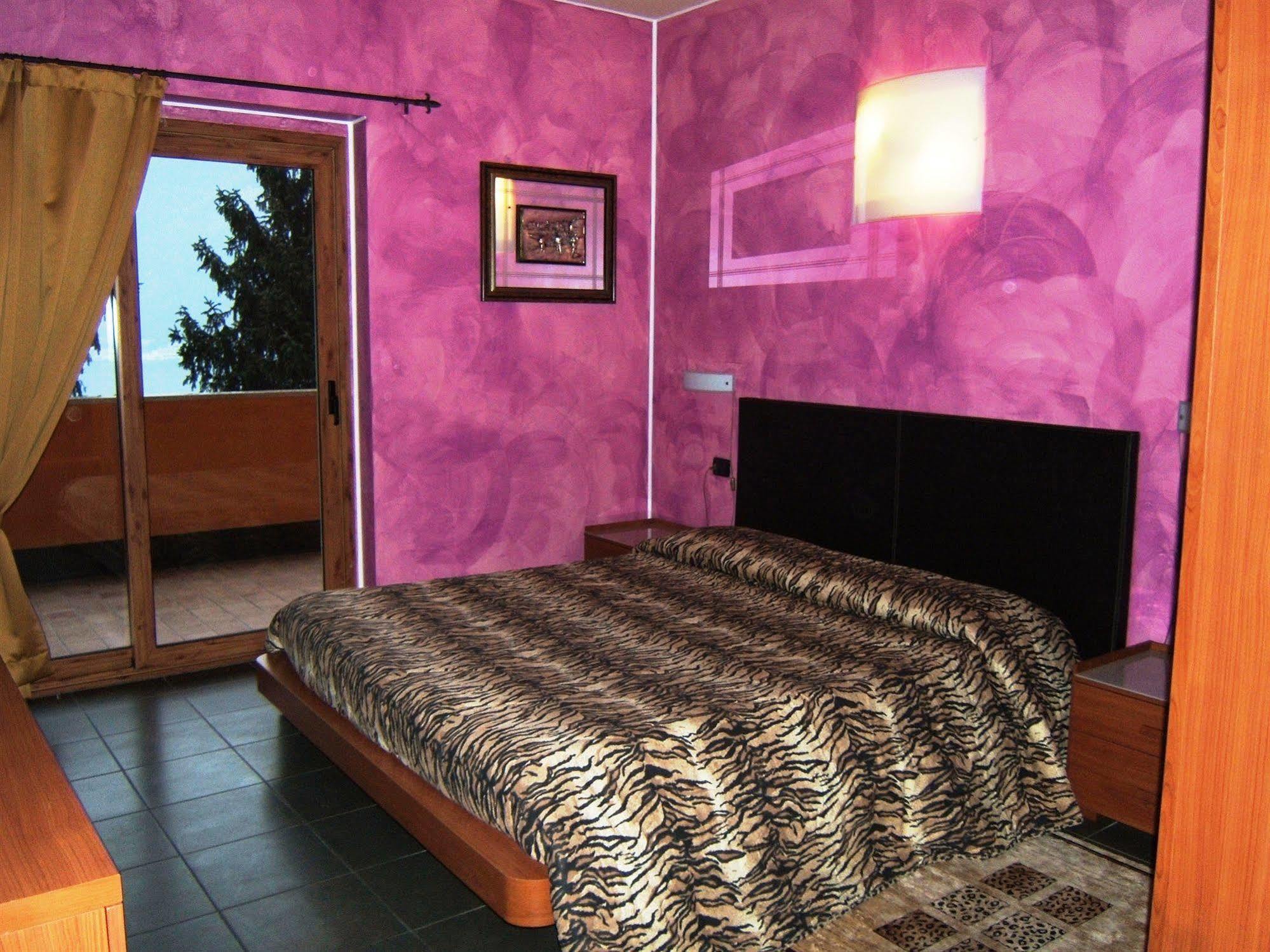 Hotel Empire Resort Iseo Exterior foto