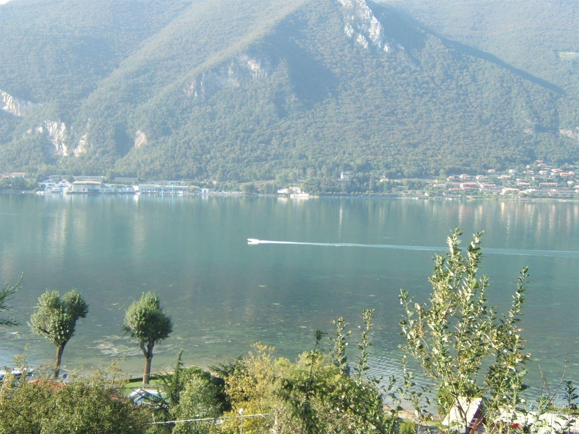 Hotel Empire Resort Iseo Exterior foto